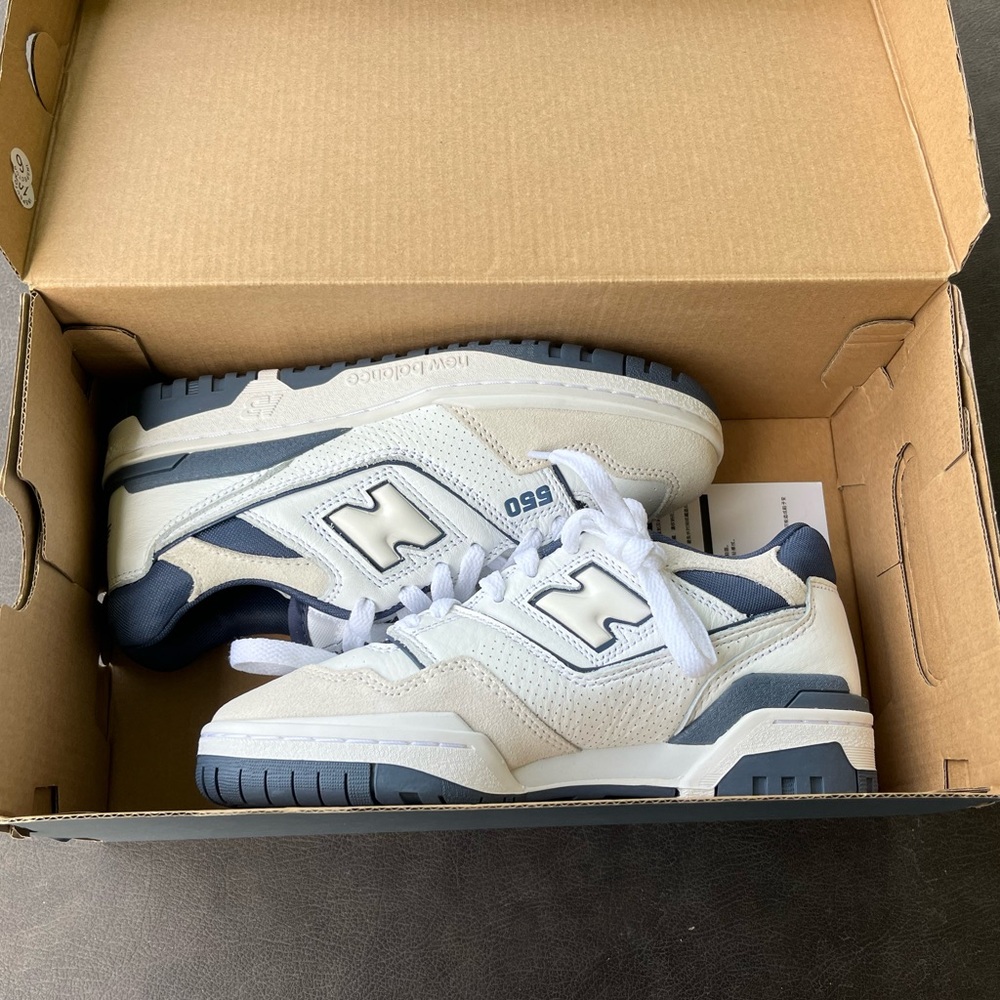 NWT New Balance 550s White Vintage Indigo Size: W 6.5 M 5.5